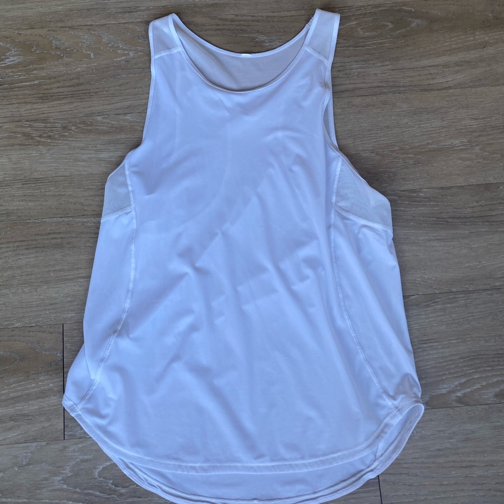 White lulu lemon tank top